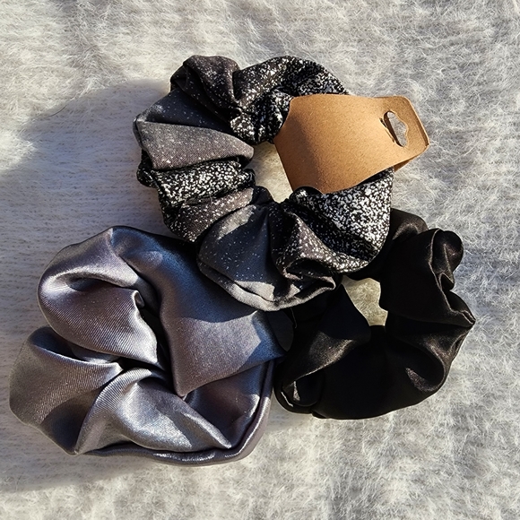 3 pk Hair Scrunchies Handmade - Picture 2 of 2